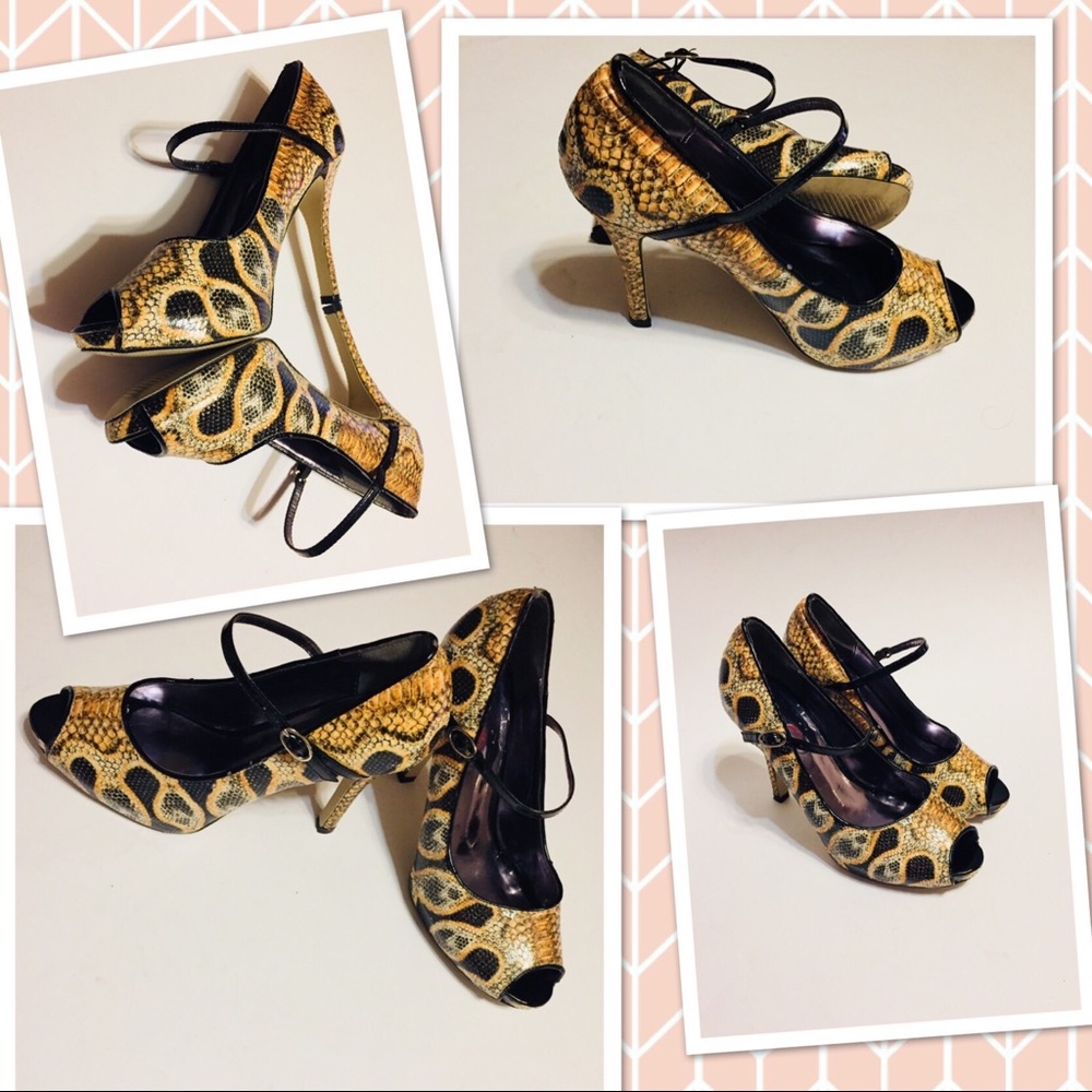 Redtoo Snake Skin Print Platform Sz 6 ankle strap
